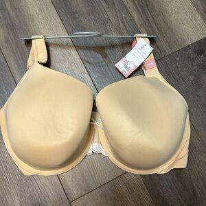 Cacique bra size 40DDD